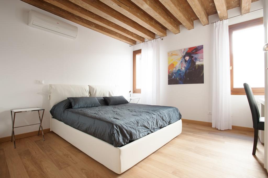 The Lion'S House Apt1 Venice Room photo